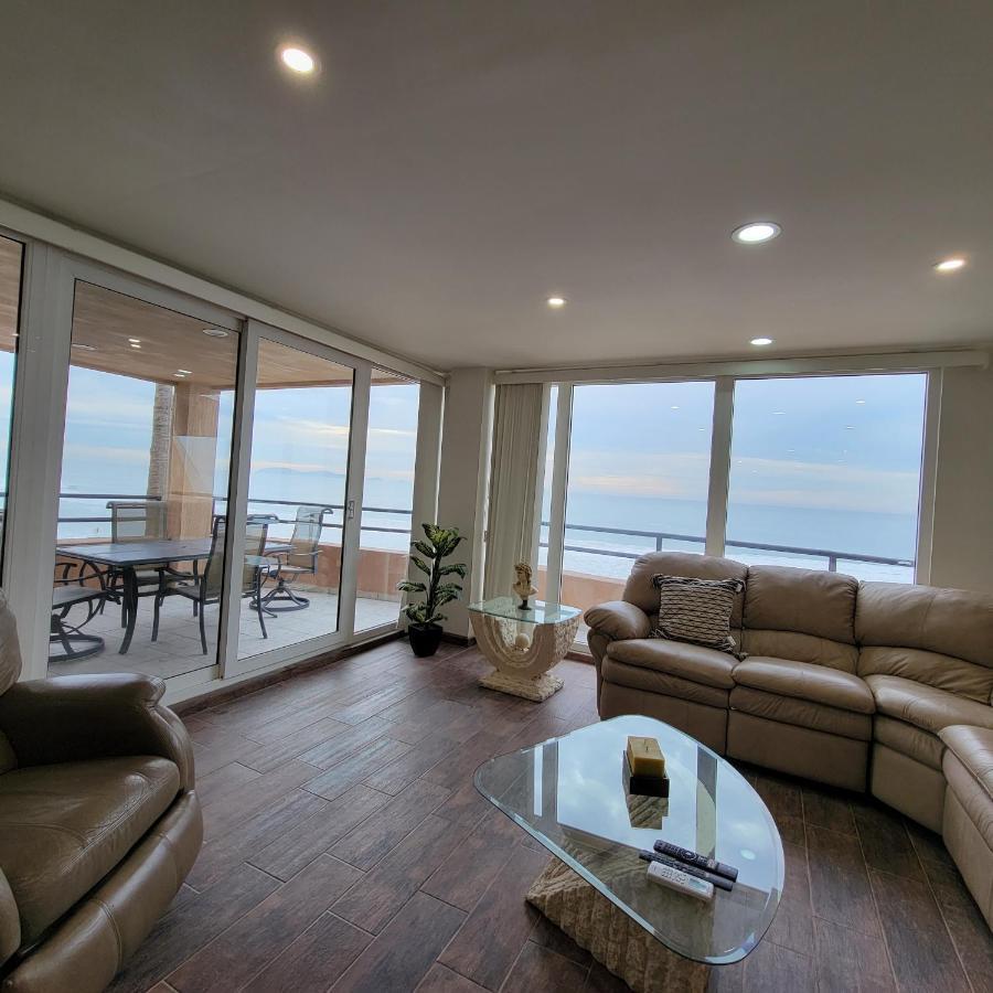 Oceanfront Condominiums With Private Beach Access 提华纳 外观 照片